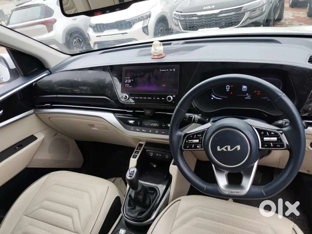 Kia Carens Diesel Luxury 2023