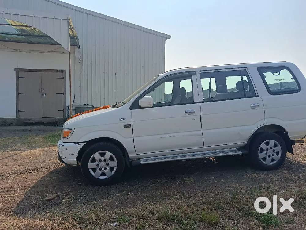 Chevrolet Tavera 2014 Variant
