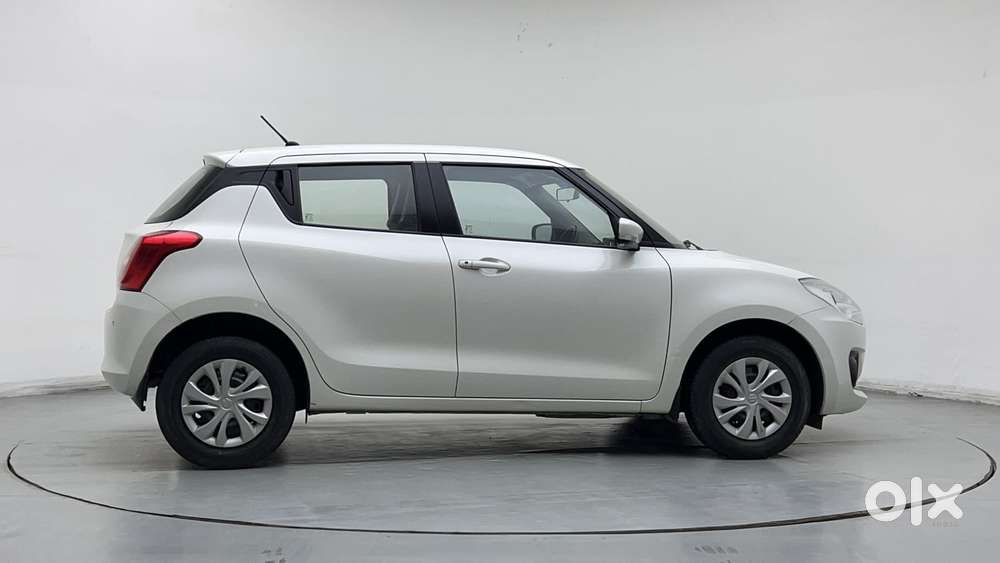 Maruti Suzuki Swift 2018 Vxi, 2022, Petrol