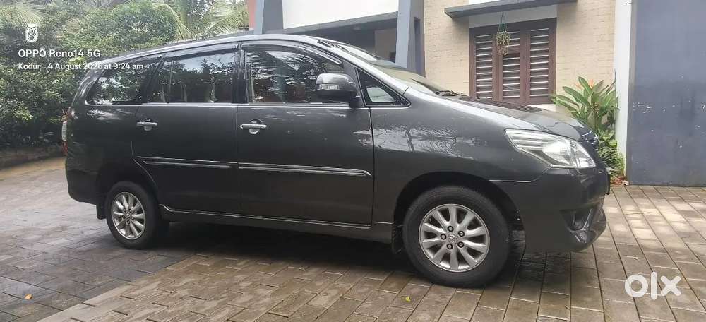 Toyota Innova 2.5 Vx 2012