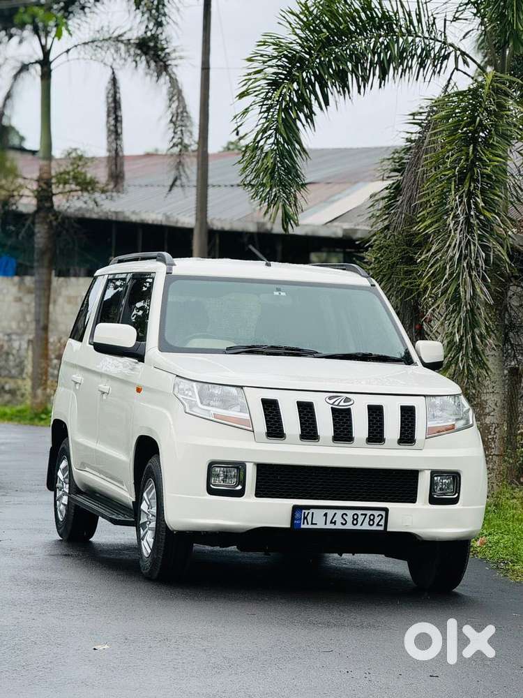 Mahindra Tuv 300