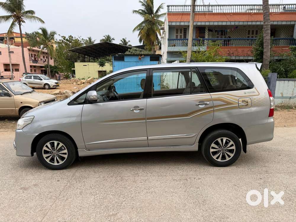 Toyota Innova 2.5 V 8 Str, 2015, Diesel