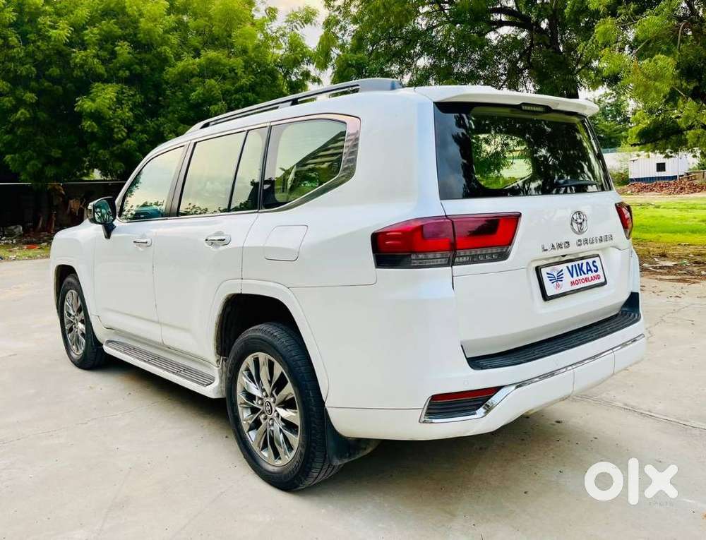 Toyota Land Cruiser 3.3 Zx Diesel, 2023, Diesel