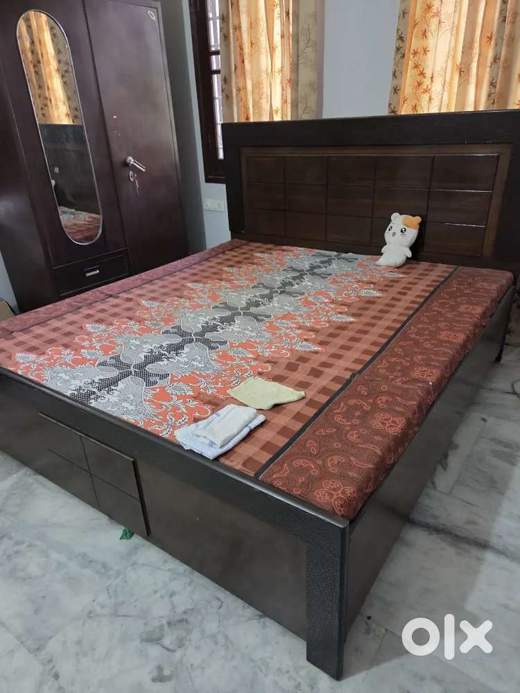 Want to sell bed with Boxes. New condition.