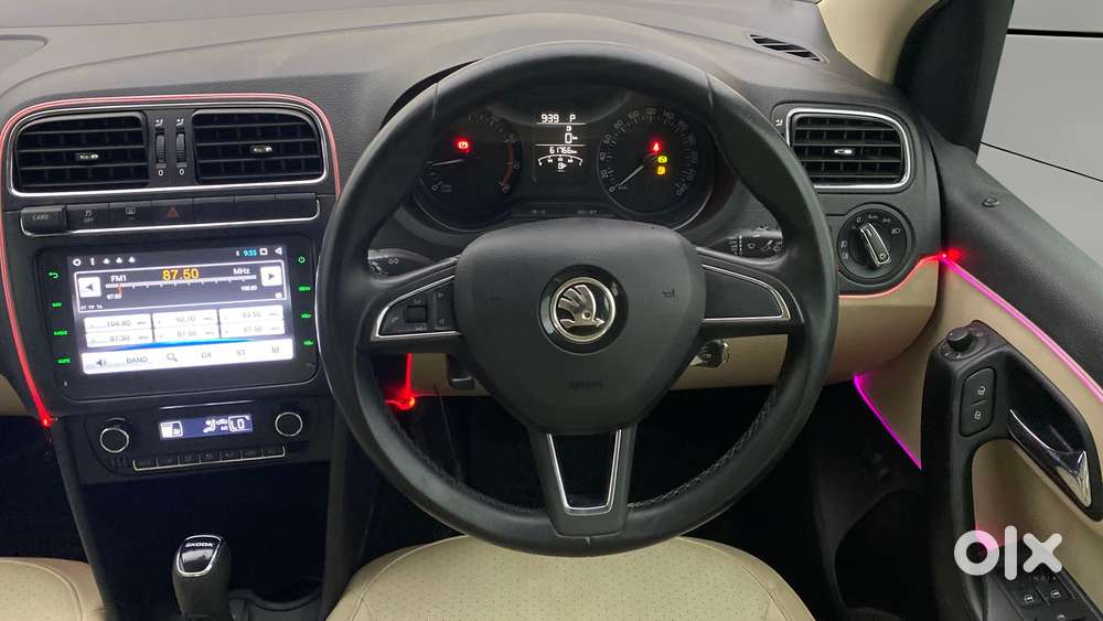 Skoda Rapid 1.0 Style At, 2021, Petrol