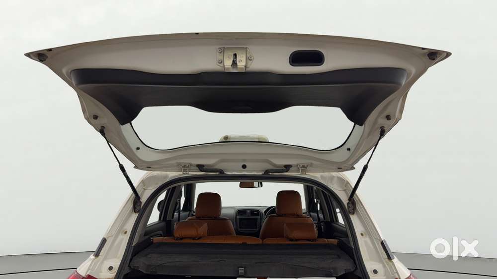 Maruti Suzuki Vitara Brezza 1.5 Zxi Plus At, 2021, Petrol