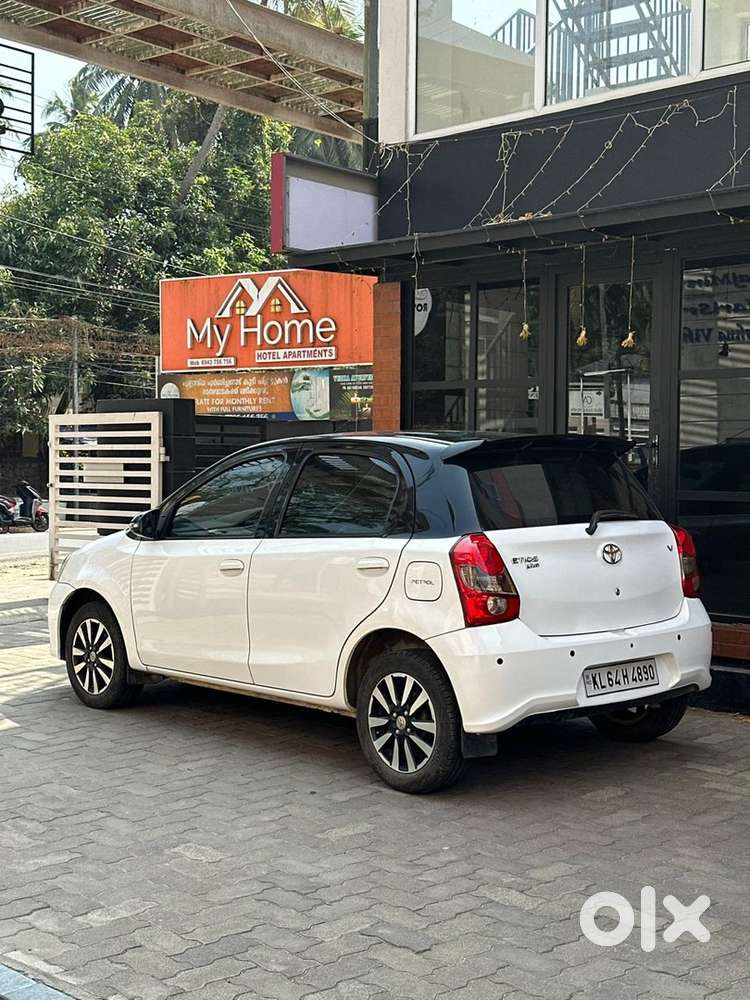 Toyota Etios Liva V Limited, Manual, 2019