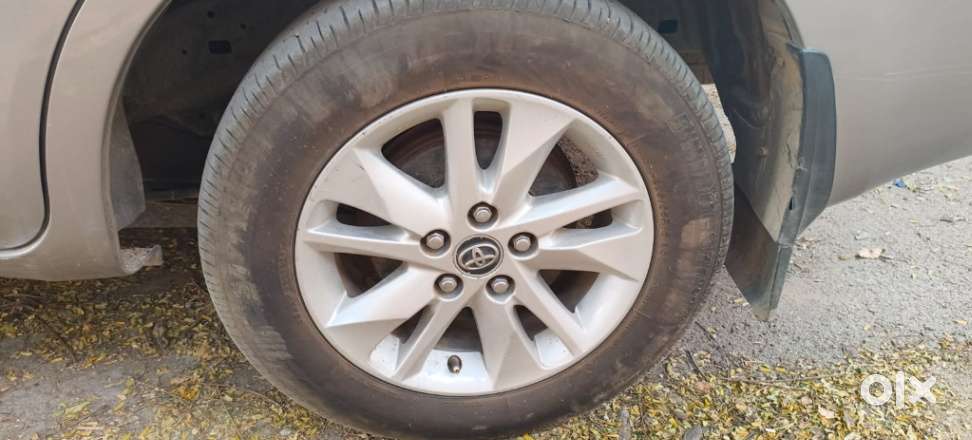 Toyota Innova Crysta 2.8 Gx At, 2017, Diesel