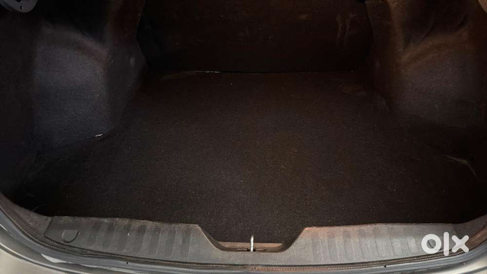 Maruti Suzuki Ciaz 1.5 Alpha Shvs Mt, 2021, Petrol