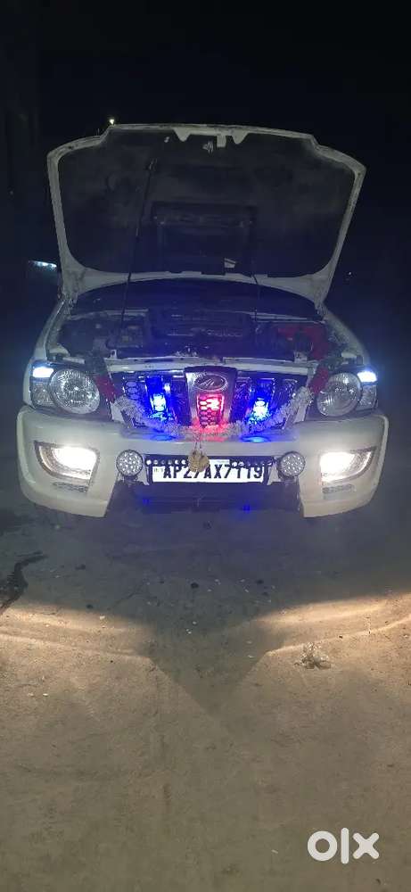 Mahindra Scorpio Vlx 2014