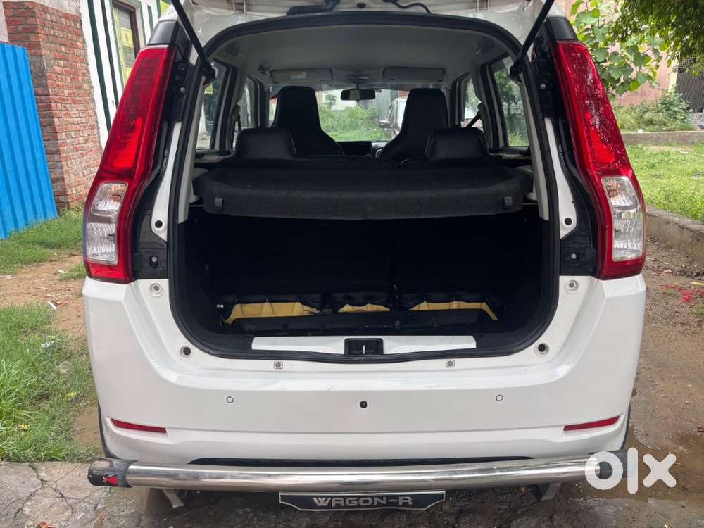 New Car Zxi Automatic With Led Screen And Flouring