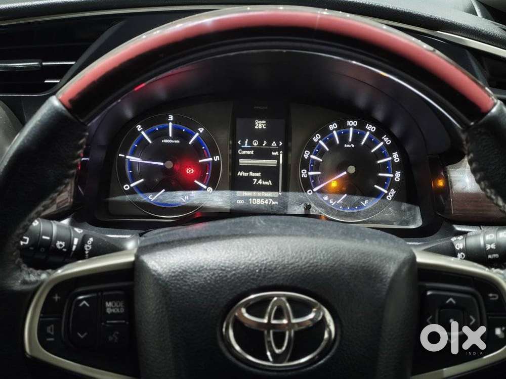 Toyota Innova Crysta 2.4 Vx Mt 8s, 2019, Diesel