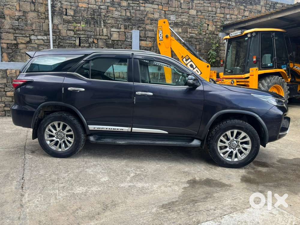 Toyota Fortuner 2021 Diesel 52000 Km Driven
