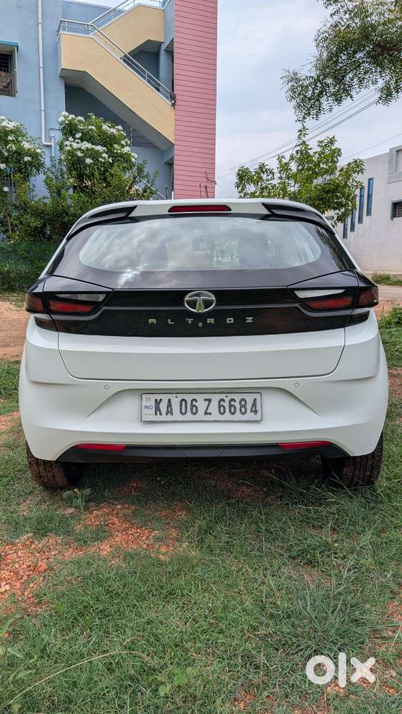 Tata Altroz 1.2 Xt(o) Turbo, 2020, Petrol