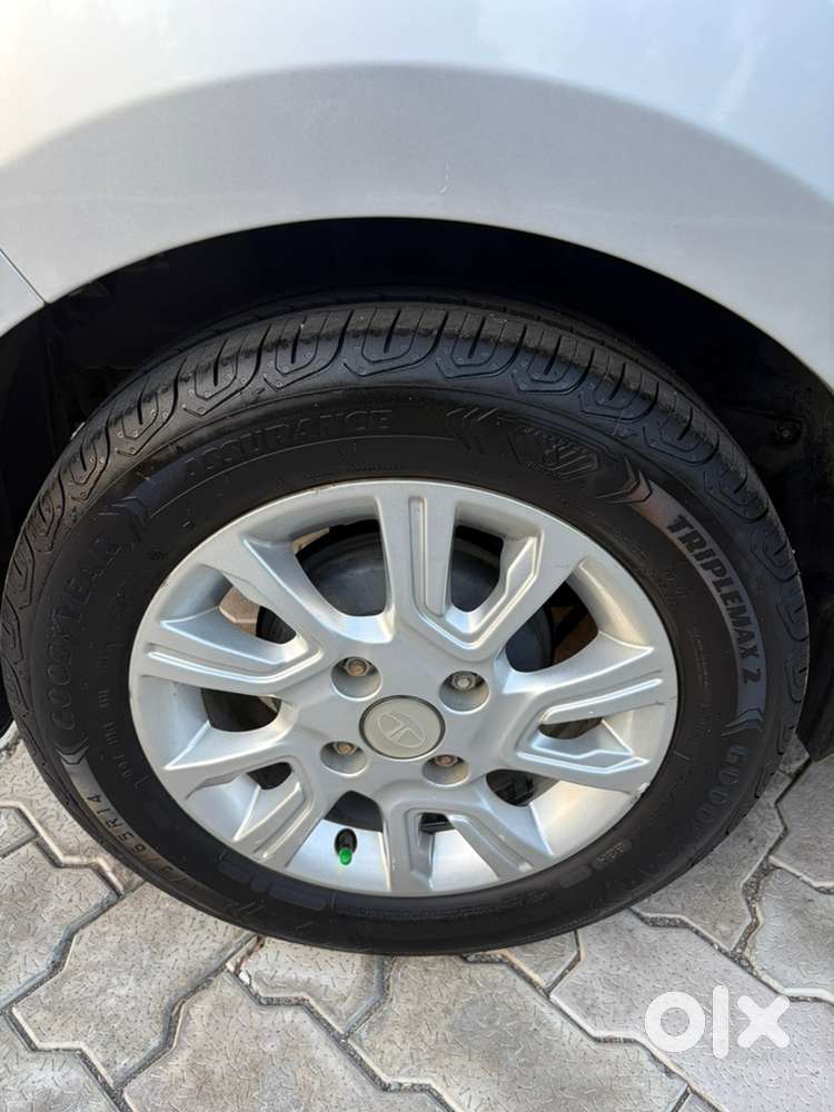 2018 Tata Tiago Xz Petrol | First Owner | 35600 | Doctor-owned