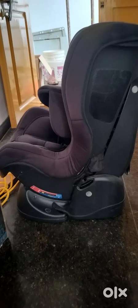 Luvlap car baby seat