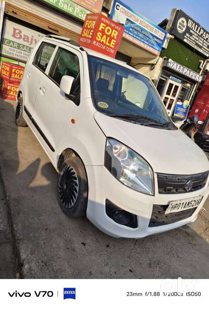Maruti Suzuki Wagon R 1.0 Vxi (o) Amt, 2015, Petrol