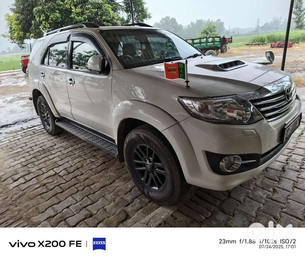 Fortuner Well Maintained 4*2 Manual White Colour