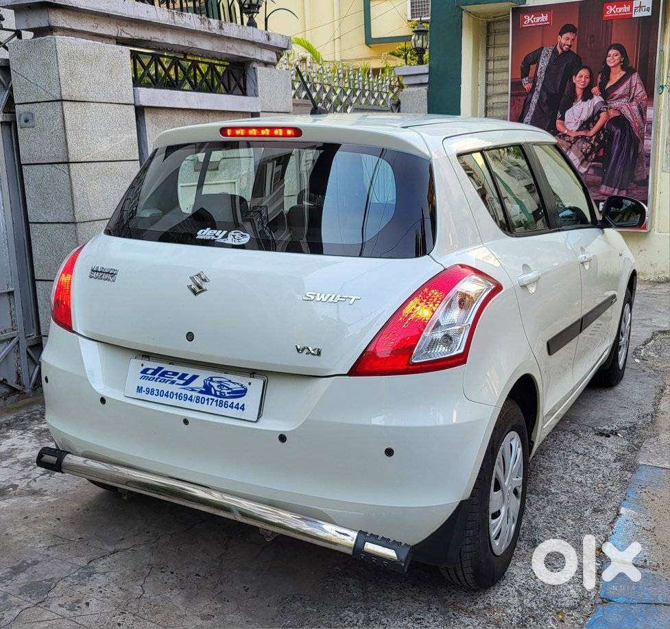 Maruti Suzuki Swift Vxi 1.2 Abs Bs-iv, 2015, Petrol
