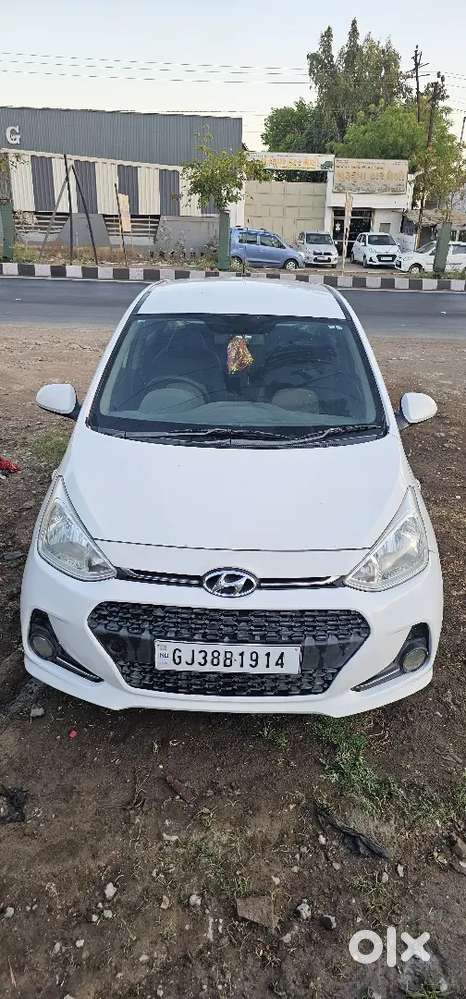 I10 , 2017 , 1 Key, 4 Tayer New , Full Condition ,