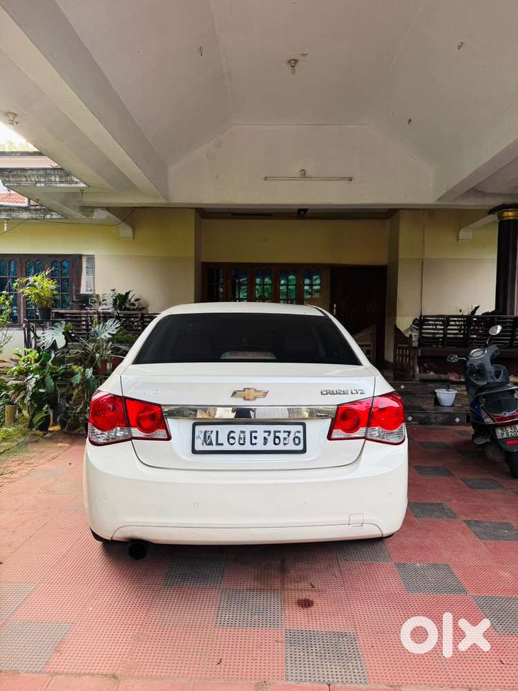 Cruze Turbo Diesel Family Used