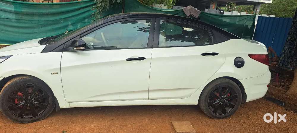 Hyundai Verna 2011 Diesel 196756 Km Driven