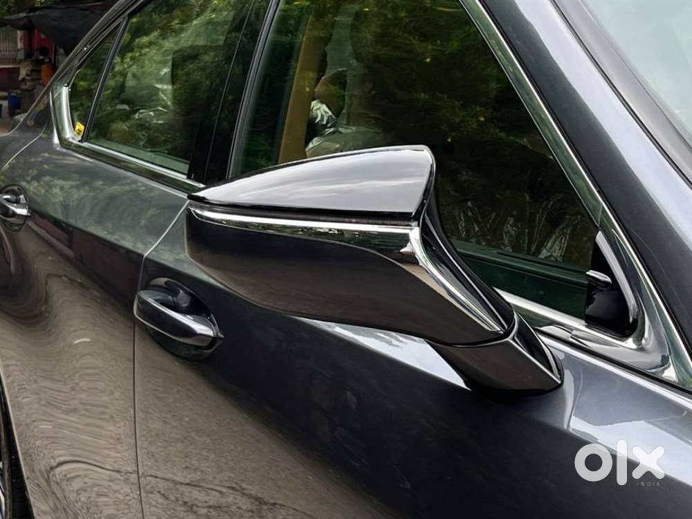 Lexus Es 300h Luxury, 2024, Petrol