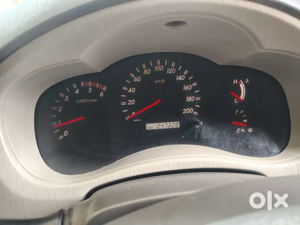 Toyota Innova 2.5 V 2011 Top Model