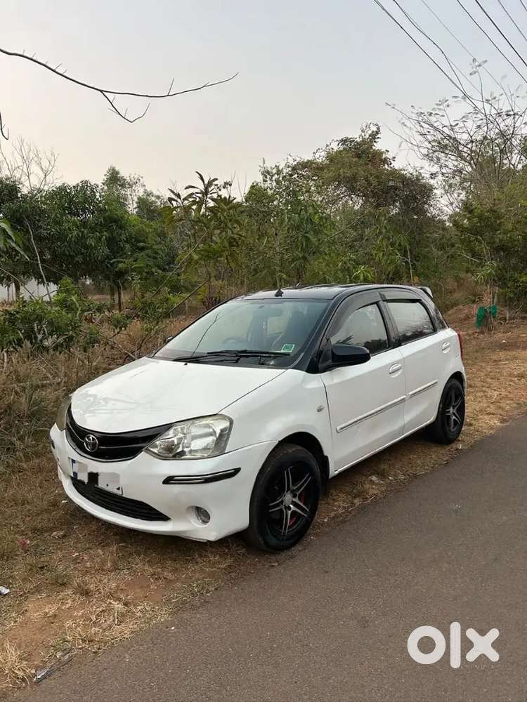 Toyota Etios 2014 Diesel 175000 Km Driven