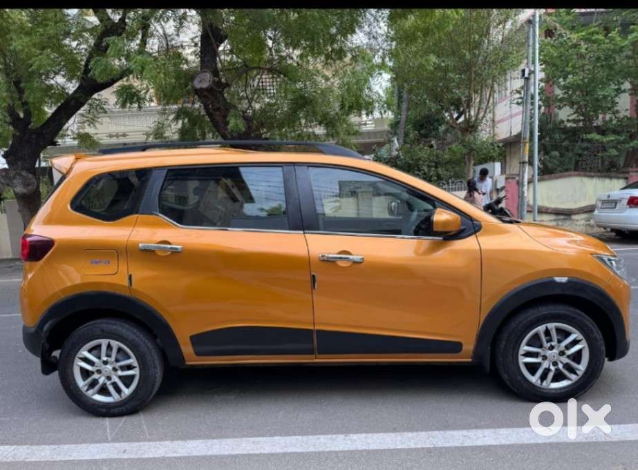 Renault Triber Rxt, 2021, Petrol