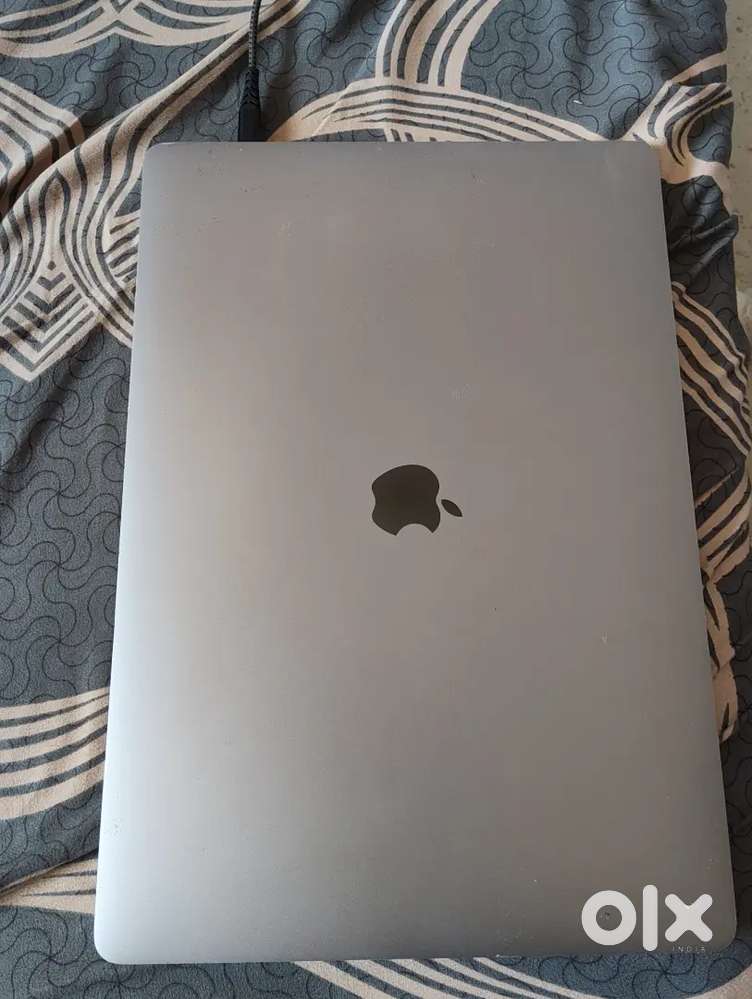 Macbook pro 2019 model