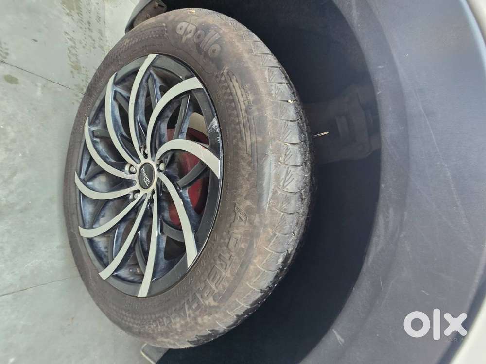 2019 Nov , With 17 Inch Alloy Wheels, And Brand New Tyres Of Apollo Co