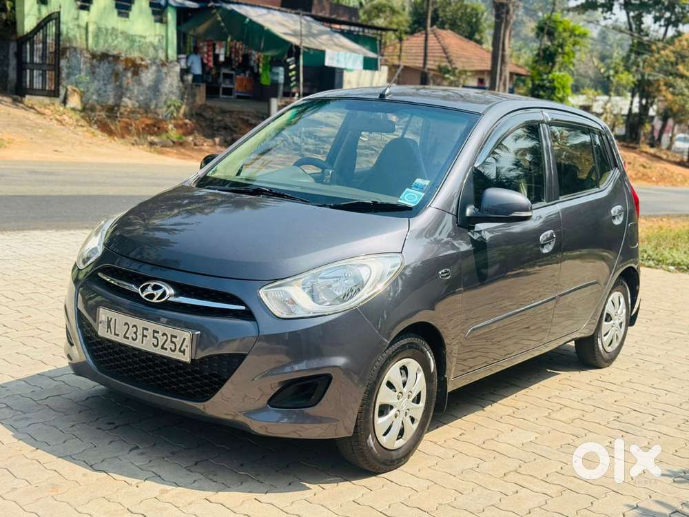 Hyundai I10 Sportz, 2012, Petrol