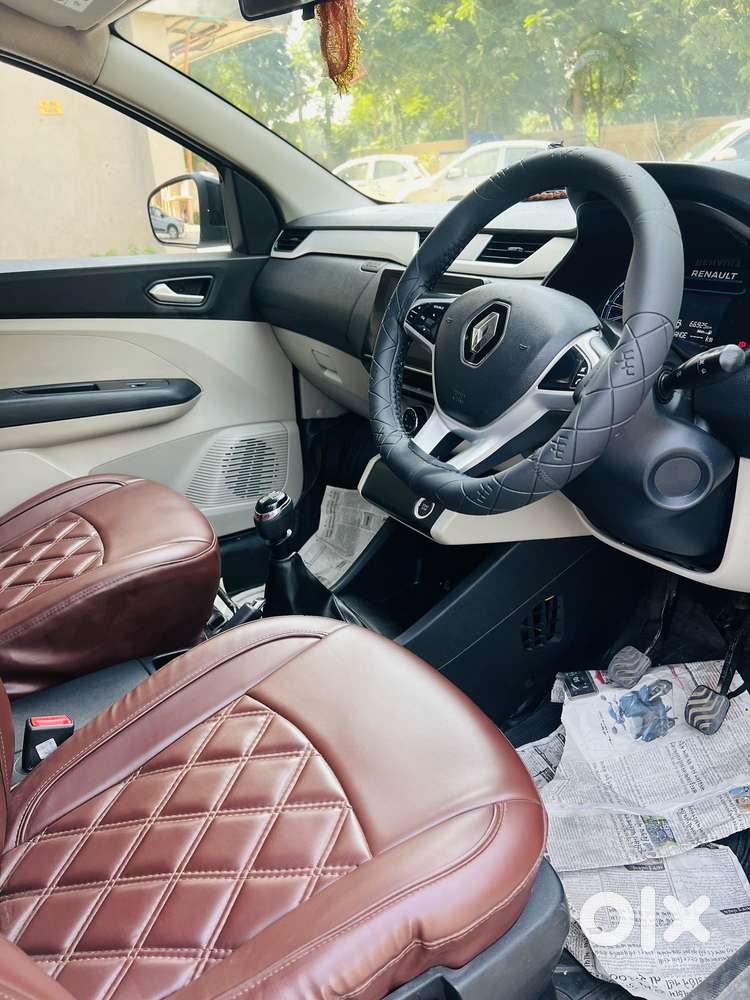 Renault Triber 1.0 Rxz Dual Tone, 2022, Petrol