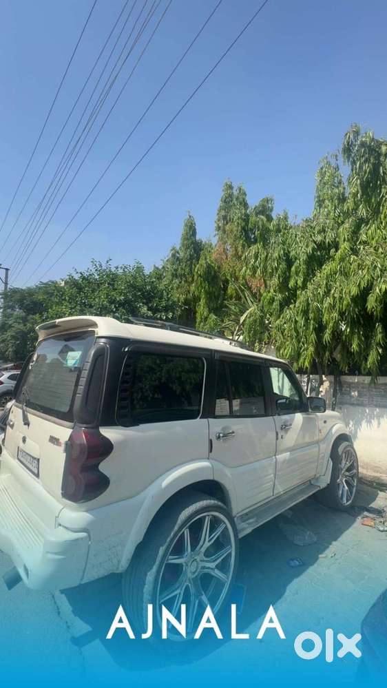 Mahindra Scorpio Classic 2009