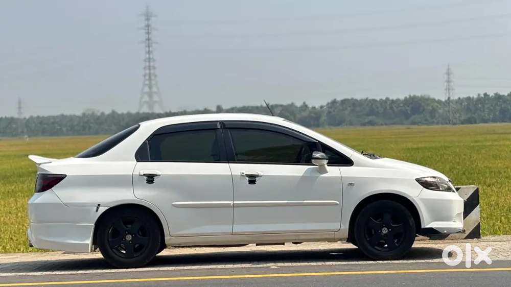 Honda City Zx 2006 Petrol Well Maintained