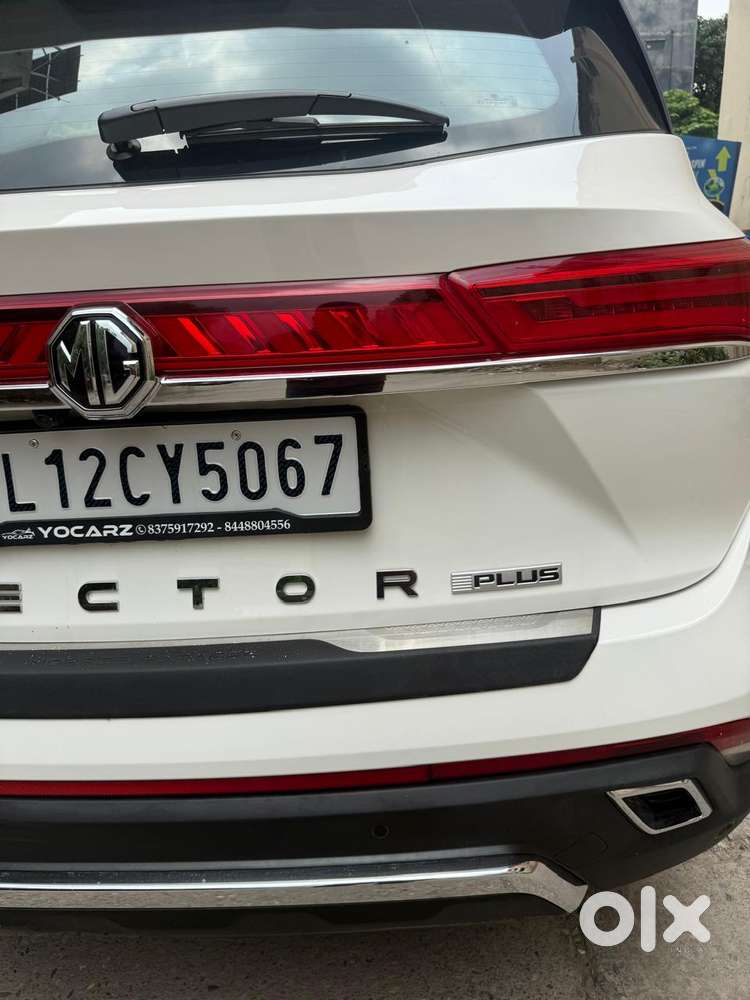Mg Hector Plus Sharp Pro 1.5 Turbo Petrol Cvt 6 Str, 2024, Petrol
