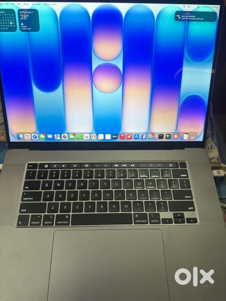 Macbook pro 16 brand new touchbar varient 500gb ssd