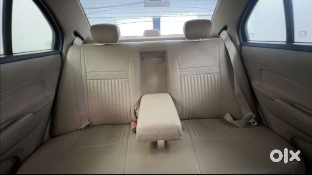 Maruti Suzuki Swift Dzire Amt Zdi, 2016, Diesel