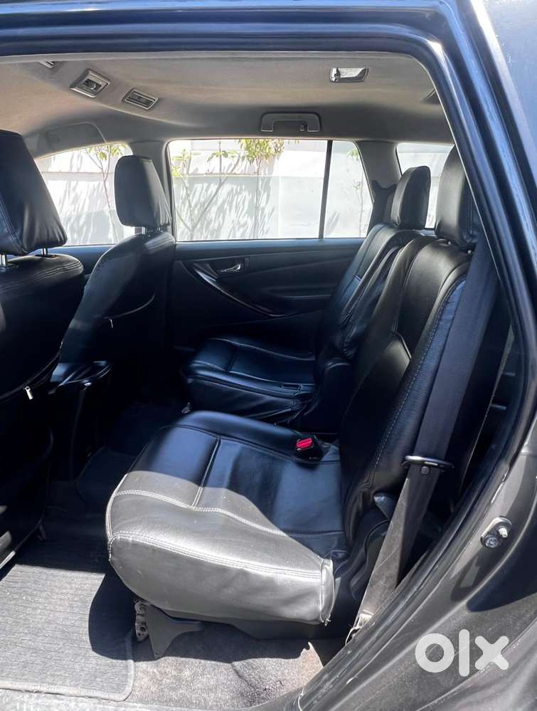 Toyota Innova Crysta 2.8 Gx At, 2017, Diesel