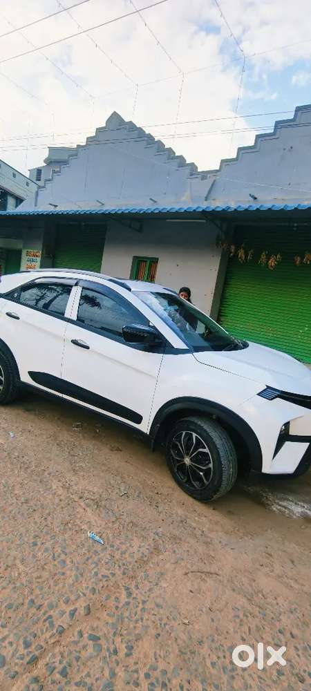 Tata Nexon Smart Plus 2023