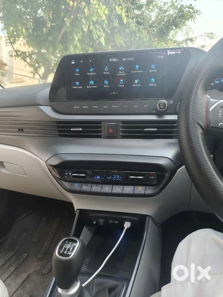 Hyundai I20 Asta Top End Model Manual And Sunroof