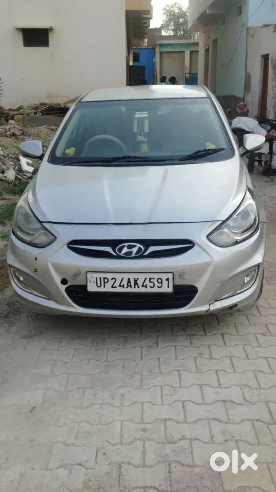 Hyundai Verna 2012