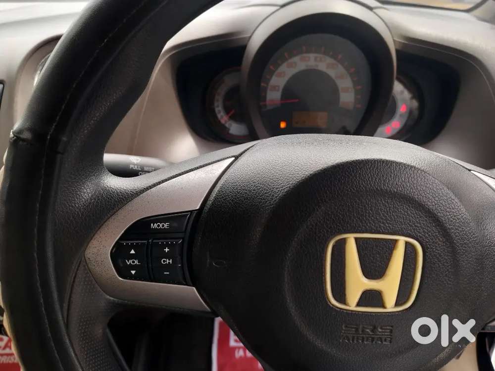 Honda Brio Petrol Mt 2012 Variant