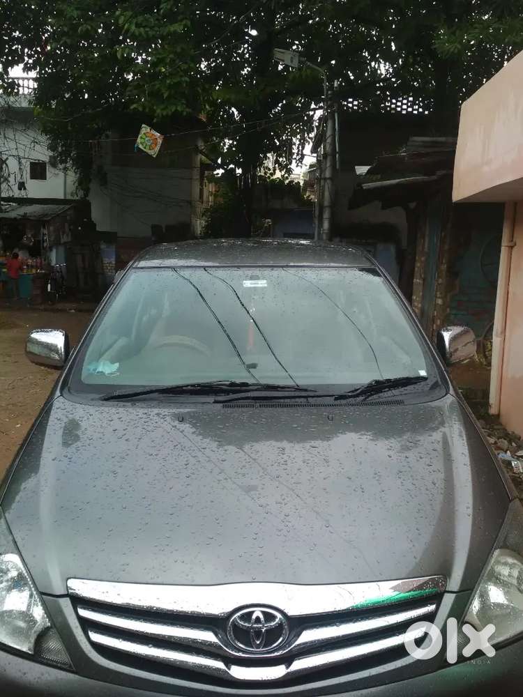 Toyota Innova Full Maintained Car