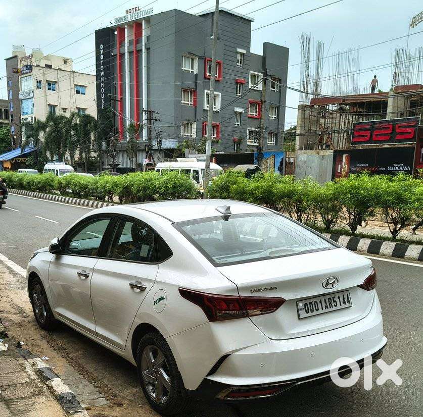 Hyundai Verna 1.5 Sx (o) Petrol Mt, 2023, Petrol
