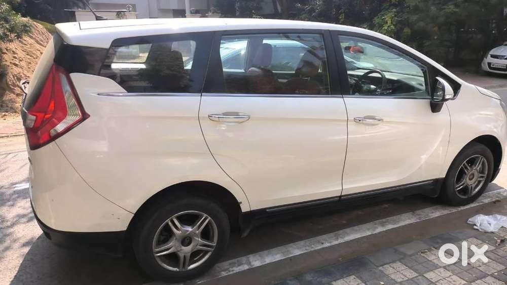 Mahindra Marazzo M6, 2019, Diesel