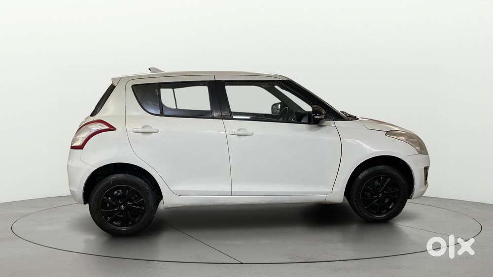 Maruti Suzuki Swift Vxi, 2015, Petrol