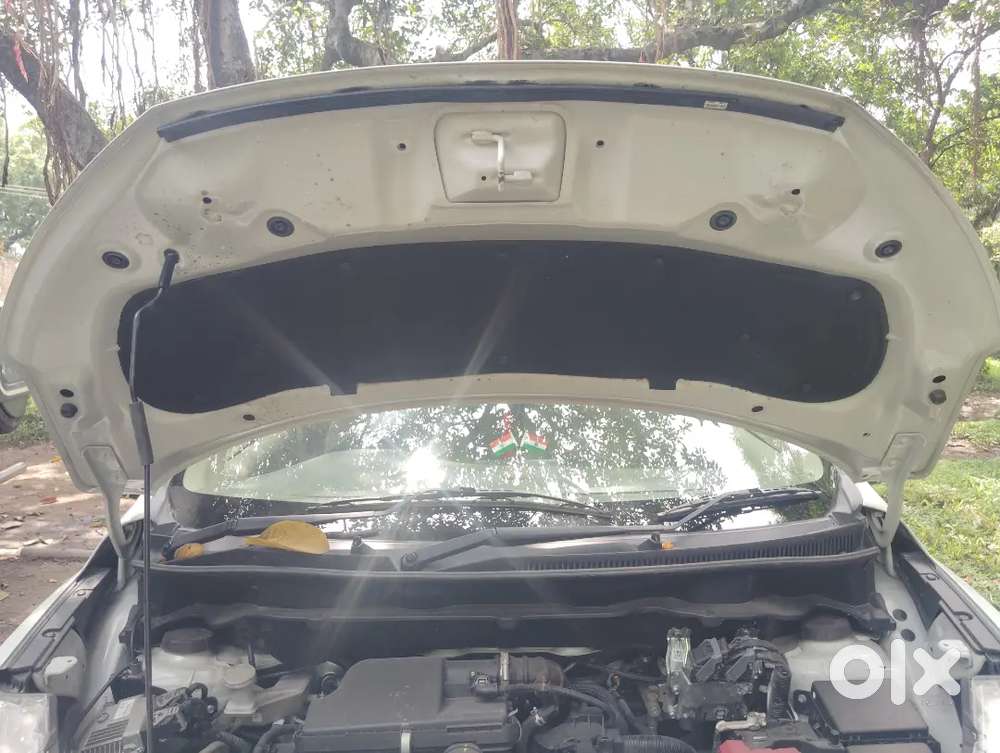 Ertiga Vxi Cng Anniversary 2025