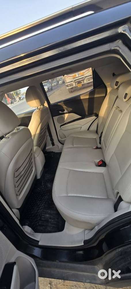 Mahindra Xuv300 W8 Option, 2019, Petrol